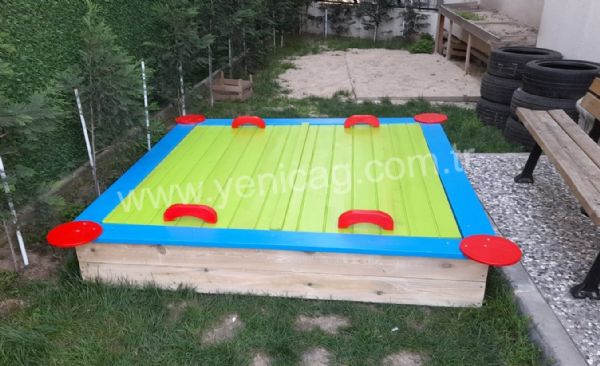 Sand Pool With Cover 200x200 Cm